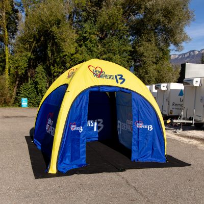 Tente gonflable X-TENT UDSP13 avec mur porte