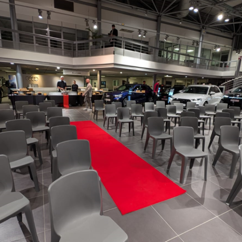Chaises premium pour une soirée Audi Chambéry - Jean Lain
