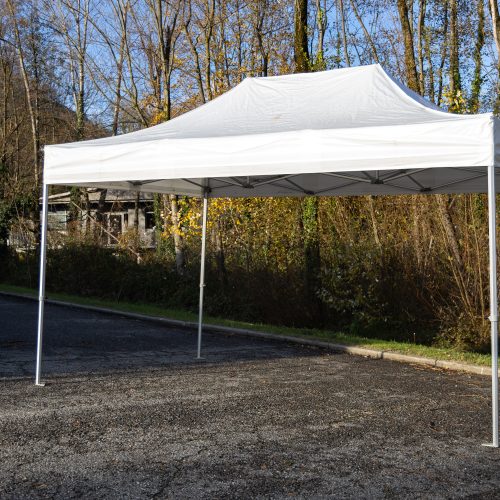 Tente pliante 3x4,5m en location